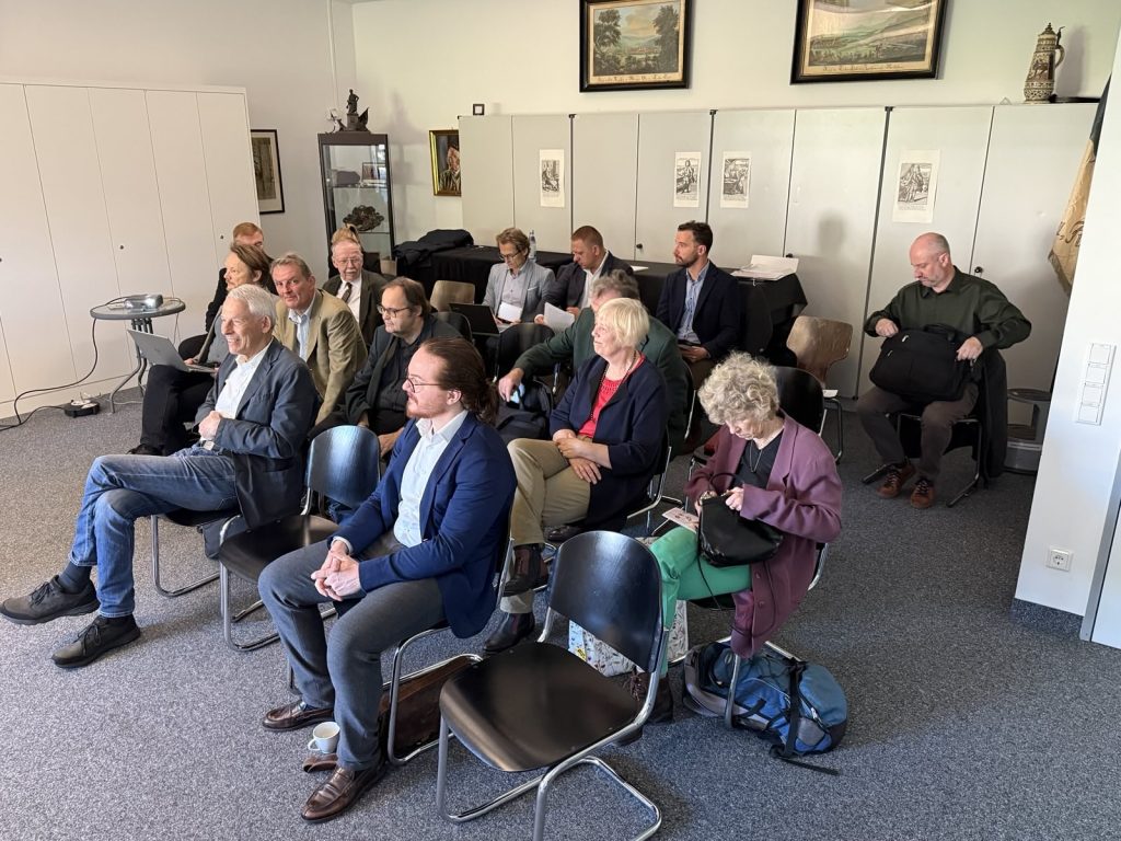 Hier sieht man die Tagungsgemeinschaft