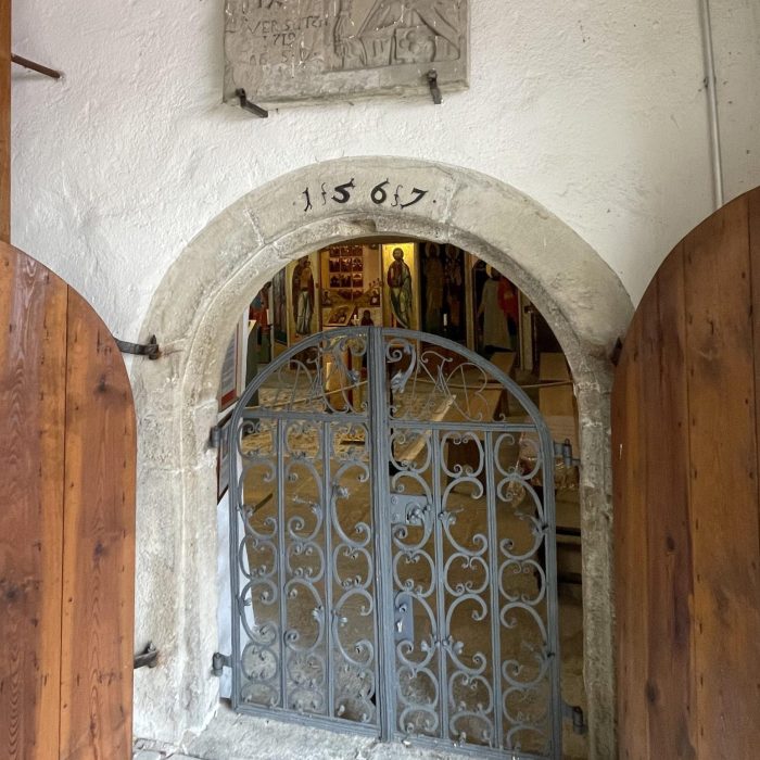 Hier sieht man den Kappelleneingang der Ordenskommende Münnerstadt